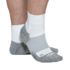 OS1st WP4+ Wide Wellness Performance Quarter Crew Sock - BLACK