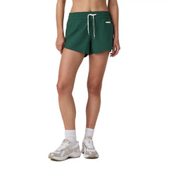 Vuori Clementine Short 4" 2.0 - BLACK