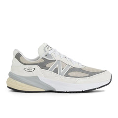 New Balance 990 v6 - REFLECTION