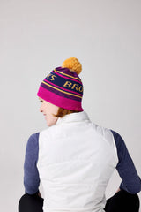 Brooks Heritage Pom Beanie 2024 - MAGENTA / BROOKS